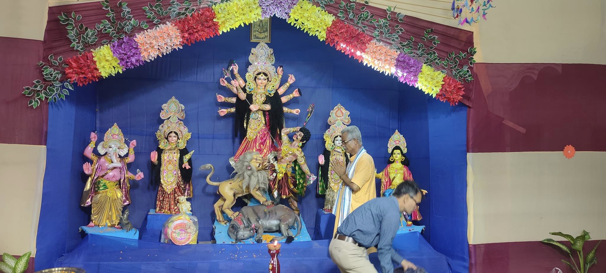 সিদ্ধিবেড়িয়া ভারত সেবাশ্রম সঙ্ঘের পূজা উদ্বোধন করলেন হিন্দু মিলন সংঘের সভাপতি রাজকুমার সরদার